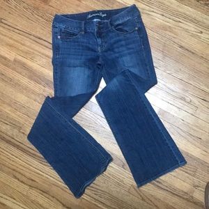 American Eagle women’s jeans